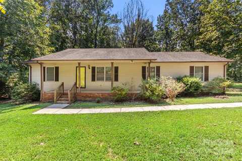 1302 Hickory Nut Lane, Lincolnton, NC 28092