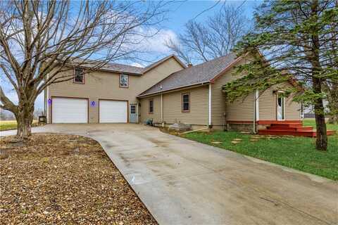 999 Mcgregor Drive, Knoxville, IA 50138
