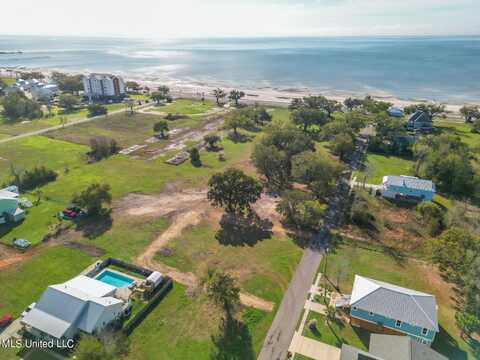 123 Shelter Rock Drive, Long Beach, MS 39560