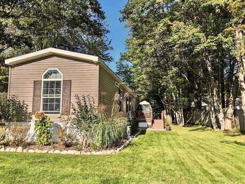 9 Freshwater Drive, Old Orchard Beach, ME 04064