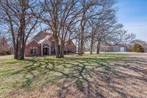 1115 Hudson Lake Road, Bartlesville, OK 74003