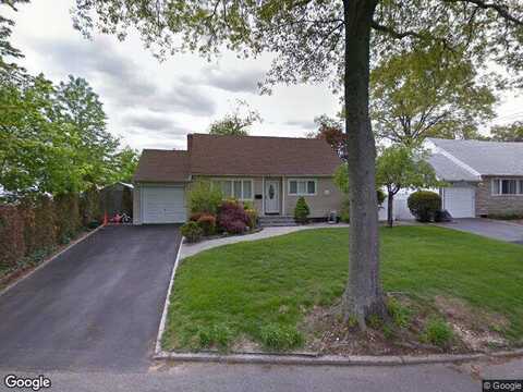 22Nd, HUNTINGTON STATION, NY 11746