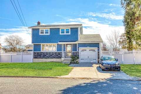 Ellery, BRENTWOOD, NY 11717