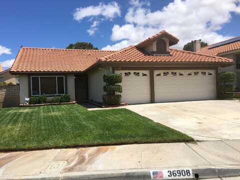 32Nd, PALMDALE, CA 93550