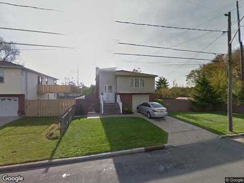 Heathcote, LINDENHURST, NY 11757