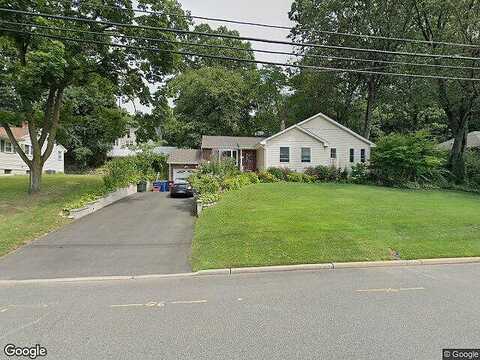 Colonial, TOWNSHIP OF WASHINGTON, NJ 07676