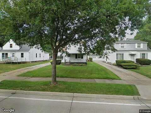 141St, MAPLE HEIGHTS, OH 44137