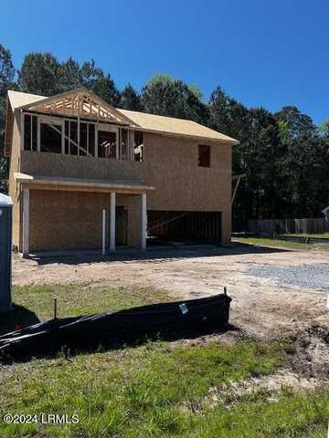 33 Wintergreen Drive, Beaufort, SC 29906