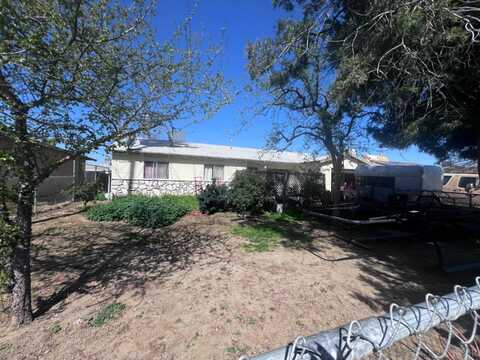 10876 Abby Lane, Hanford, CA 93230