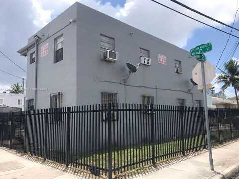 180 NW 17 St, Miami, FL 33136