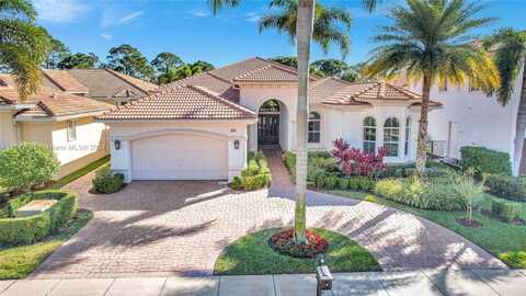 320 Charroux Dr, Palm Beach Gardens, FL 33410