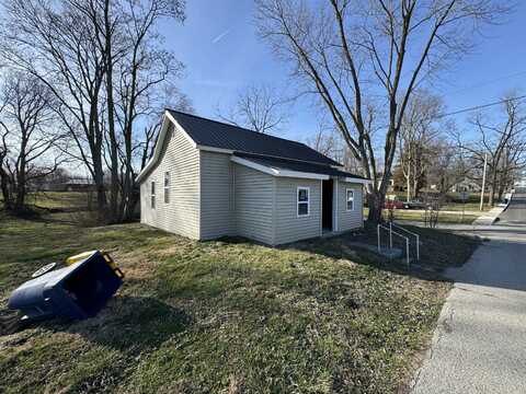 902 S Illinois Street, Greencastle, IN 46135