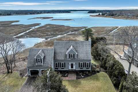 155 Wings Neck Road, Pocasset, MA 02559