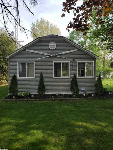 7453 Elmwood, Lexington, MI 48450