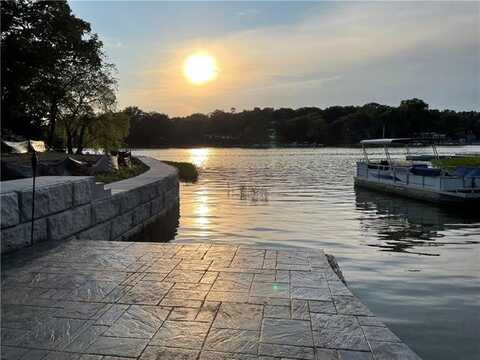 7814 NW Scenic Drive, Weatherby Lake, MO 64152