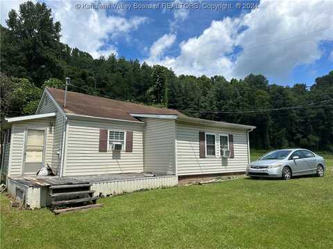 55 Arrowhead Lane, Ashford, WV 25009