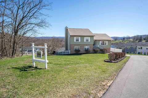 206 Suzanne Road, Morgantown, WV 26501