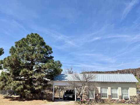 109 N Davis St, Fort Davis, TX 79734