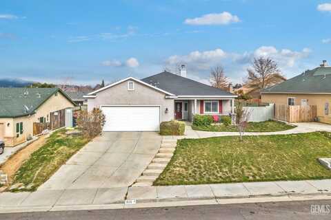 902 Mulberry Street, Tehachapi, CA 93561