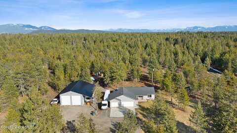 299 Cardinal Ln, Spirit Lake, ID 83869