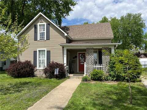 65 E North Street, Winterset, IA 50273