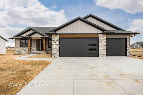 717 Rogers Ln, CenterPoint, IA 52213