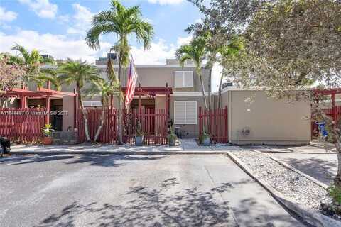 1281 W Fairway Rd, Pembroke Pines, FL 33026