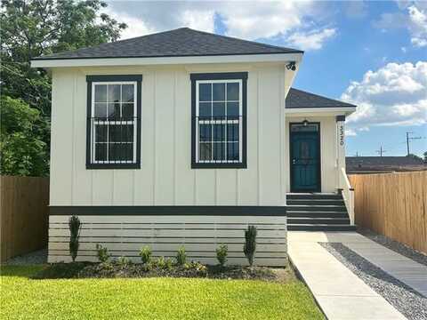 3320 N ROCHEBLAVE Street, New Orleans, LA 70117