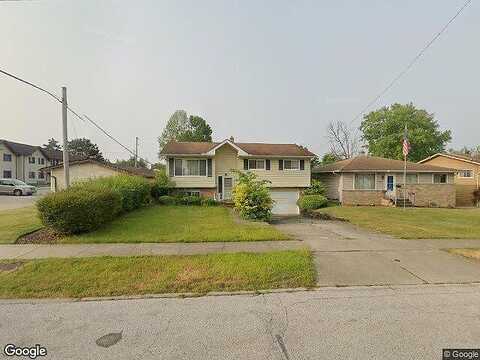 Shirley, MAPLE HEIGHTS, OH 44137