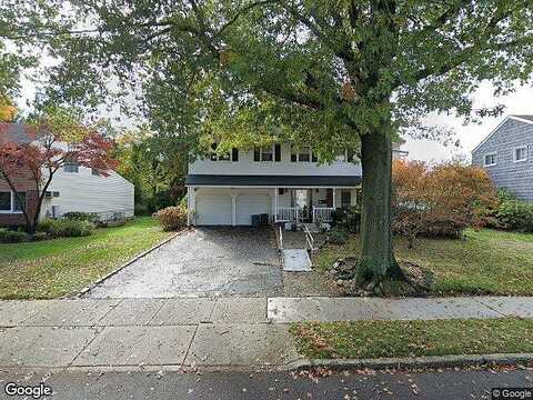 Marietta, WESTBURY, NY 11590