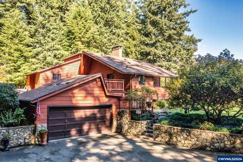 61577 Wriston Springs Rd, Coos Bay, OR 97420