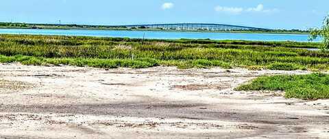 74 Newcomb Bend Loop, Rockport, TX 78382