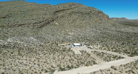 16 Beaverhead Road, Sierra Blanca, TX 79851