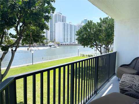 1000 Parkview Dr, Hallandale Beach, FL 33009