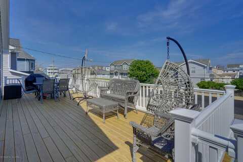 1955 Railway Avenue E, Seaside Heights, NJ 08751