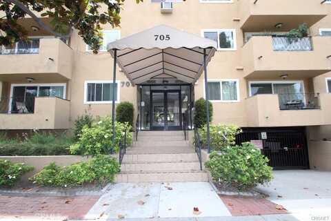 705 Westmount Drive, West Hollywood, CA 90069