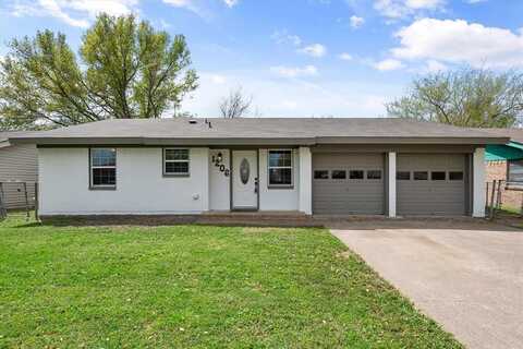 1206 S Benton Street, Corsicana, TX 75110