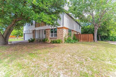 6400 Basswood Drive, Fort Worth, TX 76135