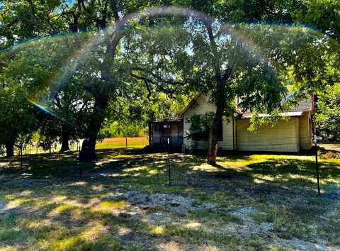 202 Highland Avenue, Dublin, TX 76446