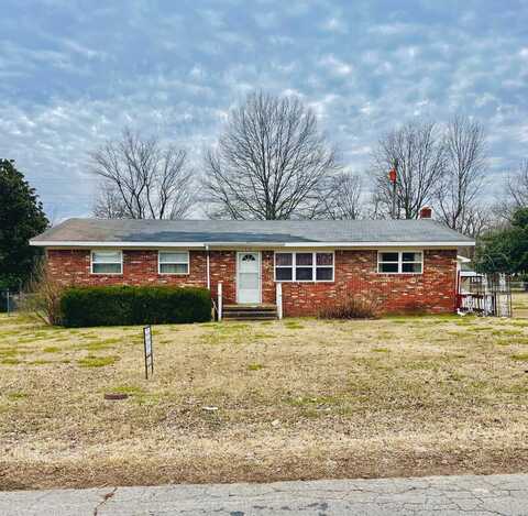 312 West Locust, Salem, AR 72576