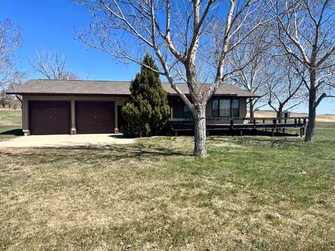 8050 6th Ave Sw, Linton, ND 58552