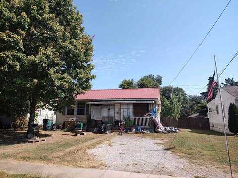 604 N Hook St, Tuscumbia, AL 35674