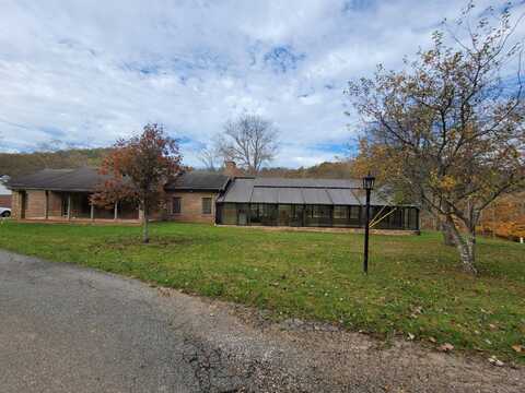 562 Spring Run Rd, Pennsboro, WV 26415