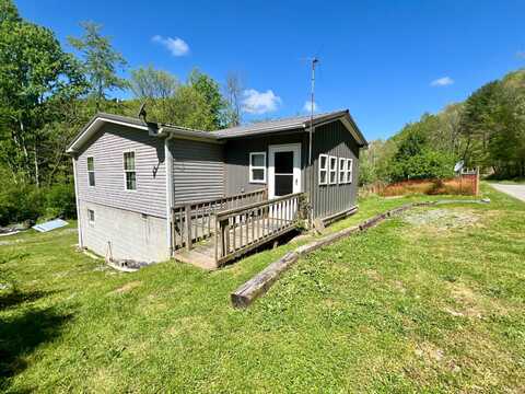 502 Chestnut Lick Rd, Normantown, WV 25267