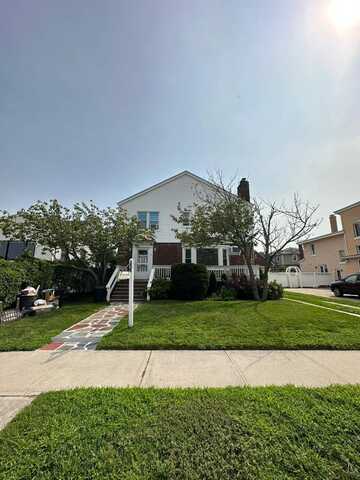 56 W BEECH STREET, LONG BEACH, NY 11561