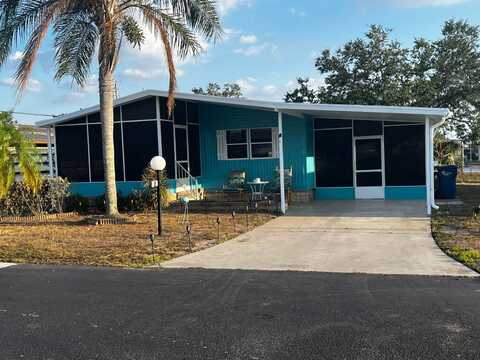 4530 9th St E, Bradenton, FL 34203