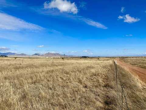 30 AC Omega Lane, Elgin, AZ 85611