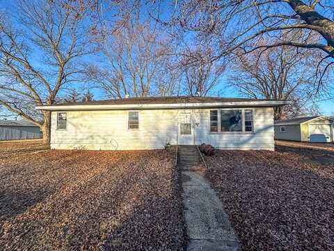 308 Commerce St, Pleasant Hill, IL 62366