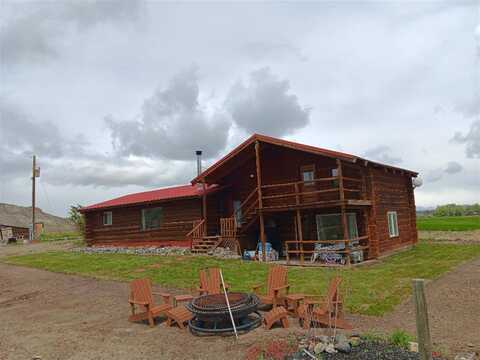 2460 Sand Bute Rd, Riverton, WY 82501