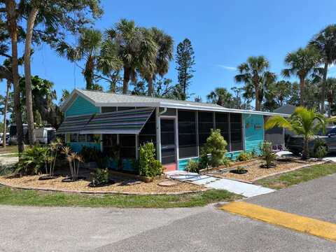 17200 Pioneer St, North Fort Myers, FL 33917